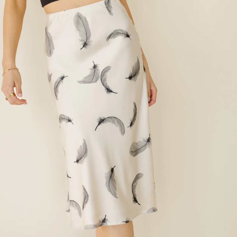 Satin feather print skirt